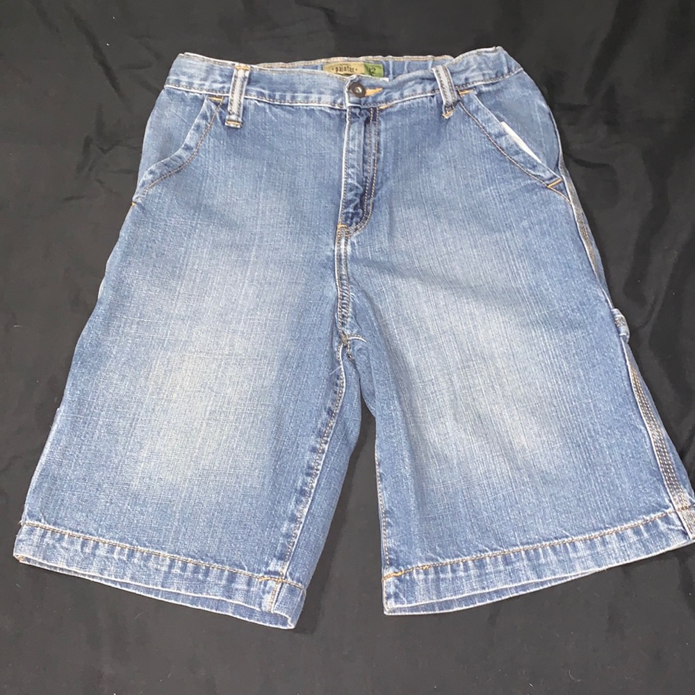 boys light wash jean shorts